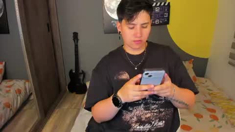 Snapshot of musicayluna chatting on June 2026 03:09:02 AM VALENTINA Luna online show from June 2026 03:09:02 AM