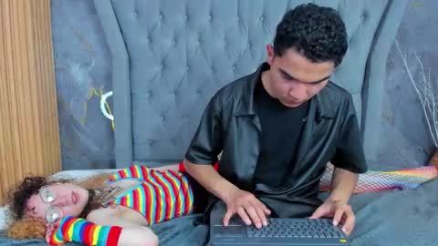 Snapshot of muss_shadw_couple chatting on March 2026 08:58:02 PM muss_shadw_couple online show from March 2026 08:58:02 PM