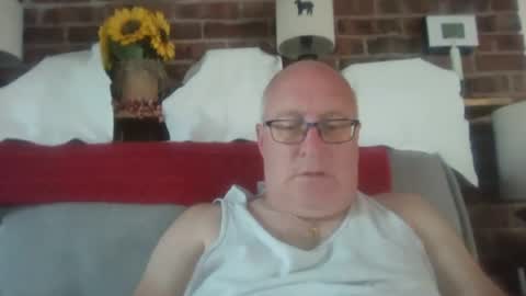 Snapshot of mustangtp chatting on June 2026 11:27:02 PM mustangtp online show from June 2026 11:27:02 PM