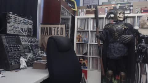 Muziknerd online show from December 2025 09:23:02 PM