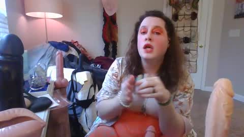 Snapshot of mxsissycharlotte chatting on December 2024 08:39:02 PM Mx Charlotte online show from December 2024 08:39:02 PM