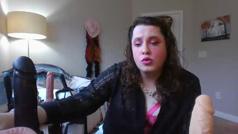 Snapshot of mxsissycharlotte chatting on December 2024 04:13:02 PM Mx Charlotte online show from December 2024 04:13:02 PM