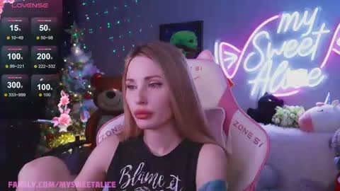 Snapshot of my__sweet__alice chatting on July 2026 11:08:01 PM mysweetalice online show from July 2026 11:08:01 PM
