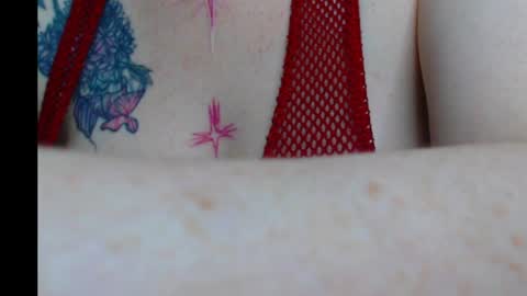     sara      i know you love me xoxox     online show from April 2026 02:40:02 AM