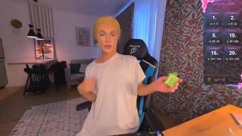 Sandra Muse online show from October 2025 12:46:02 PM