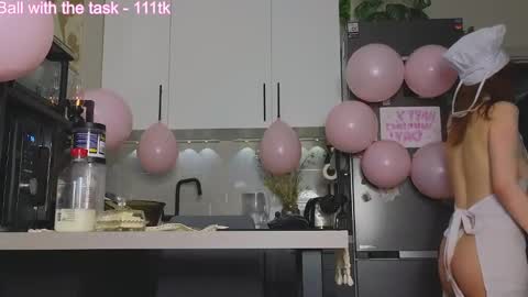 Snapshot of my_parisss chatting on February 2025 07:33:02 PM  PARIS   online show from February 2025 07:33:02 PM