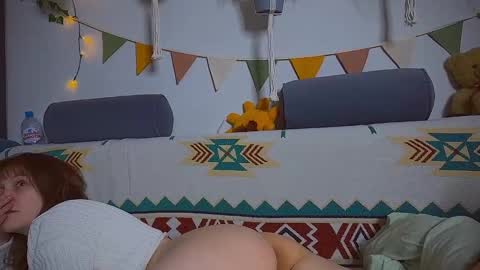 Snapshot of my_parisss chatting on February 2025 10:03:02 PM  PARIS   online show from February 2025 10:03:02 PM