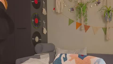 Snapshot of my_parisss chatting on September 2025 10:25:01 PM  PARIS   online show from September 2025 10:25:01 PM