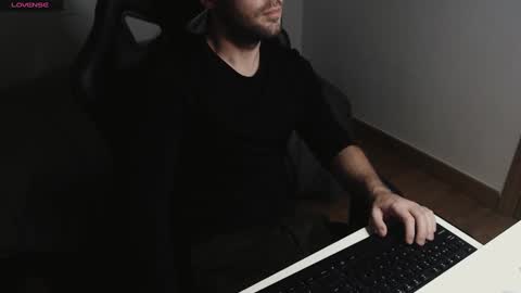 Snapshot of myhairymacho chatting on March 2025 06:30:01 PM Juan OF myhairymacho online show from March 2025 06:30:01 PM