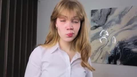 Mira  online show from November 2025 04:23:02 AM