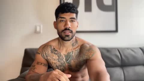 Myke esthetic online show from January 2025 09:07:02 PM