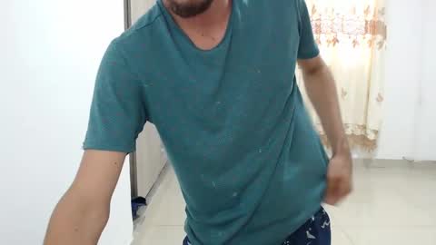 Snapshot of myke_xxx chatting on December 2024 02:57:02 PM mike online show from December 2024 02:57:02 PM