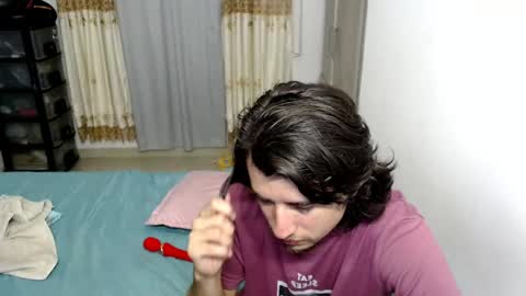 Snapshot of myke_xxx chatting on May 2026 01:03:02 AM mike online show from May 2026 01:03:02 AM