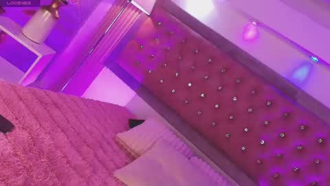 Snapshot of myladreams_ chatting on July 2026 03:32:01 AM Myla online show from July 2026 03:32:01 AM