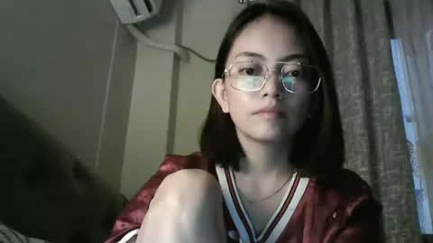 Lucie  online show from January 2025 09:52:01 PM