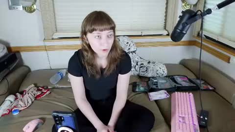Snapshot of mymindbreaks2 chatting on July 2026 10:06:02 PM mymindbreaks online show from July 2026 10:06:02 PM