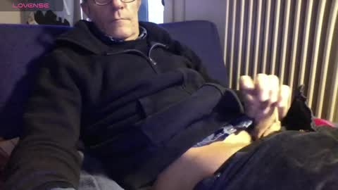 Bi sexy guy lovense hush is on private is open or password show tip if you like. online show from February 2026 09:03:02 AM