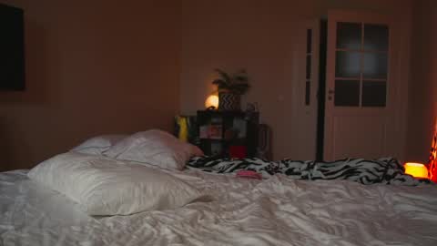 Snapshot of mynaughtynights chatting on April 2026 01:41:02 PM Sima online show from April 2026 01:41:02 PM