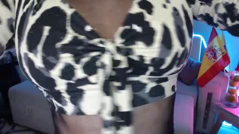 Myrna Sessions online show from January 2025 02:21:02 AM