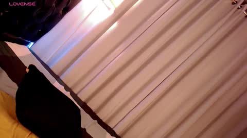 Olivia online show from March 2025 05:33:02 AM