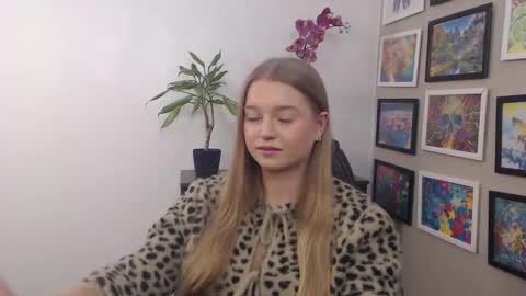 Erica online show from February 2025 07:35:01 AM