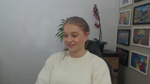 Erica online show from December 2025 09:14:01 AM