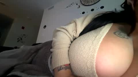 Snapshot of mysterygirl6919 chatting on December 2024 08:05:01 PM Mystery online show from December 2024 08:05:01 PM