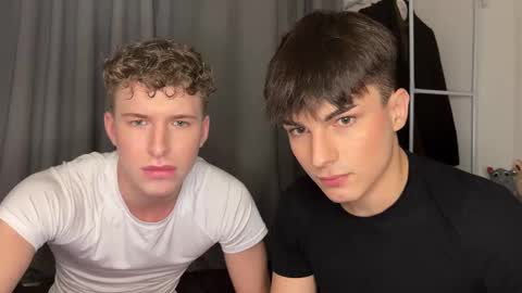 Evan Brown online show from December 2025 09:22:02 PM