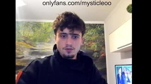 Mystic Leo online show from December 2024 07:03:01 PM