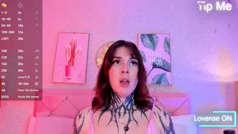 Misteika online show from November 2025 11:32:01 AM