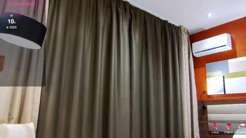 Angeline online show from October 2025 06:50:02 PM