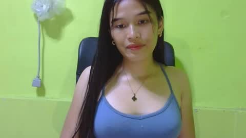 Snapshot of n3ssa chatting on November 2025 08:58:02 AM nessa online show from November 2025 08:58:02 AM