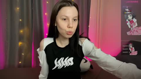 Snapshot of na_prikole_ chatting on January 2025 09:45:01 PM Vanessa and Julia  online show from January 2025 09:45:01 PM