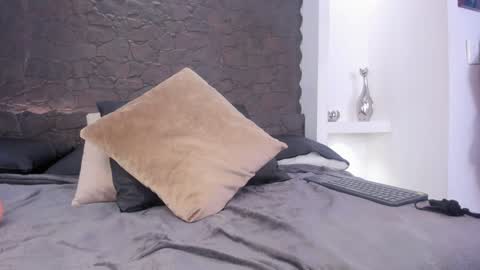    online show from January 2025 02:41:01 PM