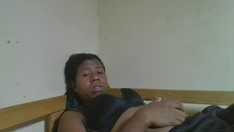 nadiasando online show from December 2025 07:53:02 PM