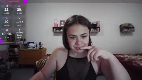 nadiiamorgun online show from October 2025 06:45:02 PM