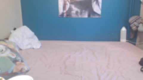 nadinnnea online show from April 2026 12:14:02 PM