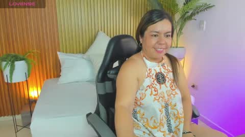 Snapshot of nahia_13 chatting on May 2026 02:45:01 PM N A H I A online show from May 2026 02:45:01 PM