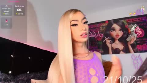 NahiaVictoria  online show from October 2025 12:39:02 PM