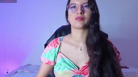 valeria online show from April 2026 07:42:01 PM