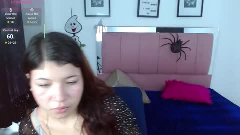 nahomi_f_w online show from October 2025 01:44:01 PM
