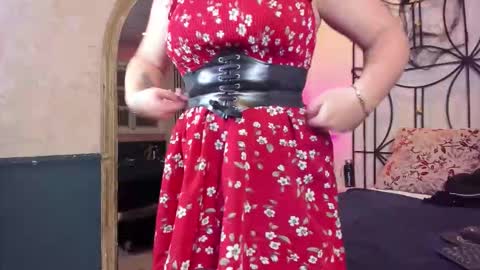 Snapshot of nahomi_sweett chatting on October 2025 11:00:01 AM Nahomi online show from October 2025 11:00:01 AM