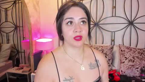 Snapshot of nahomi_sweett chatting on November 2025 10:59:01 AM Nahomi online show from November 2025 10:59:01 AM