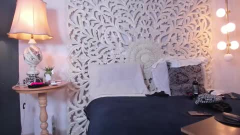 Snapshot of nahomi_sweett chatting on February 2026 10:33:02 AM Nahomi online show from February 2026 10:33:02 AM