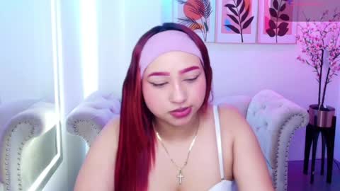 Snapshot of nahomi_velmont chatting on May 2026 07:07:02 PM nahomi_velmont online show from May 2026 07:07:02 PM