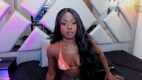 Nahomi  online show from February 2025 12:09:01 AM