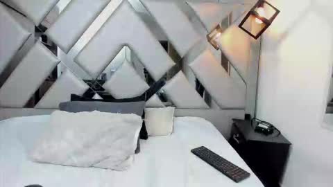 Nahomi  online show from March 2026 09:40:01 PM