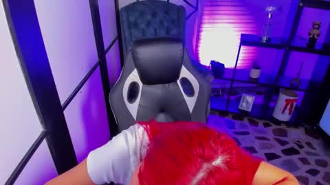 Nahomi online show from September 2025 04:35:02 AM