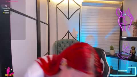 Nahomi online show from December 2025 05:02:01 AM