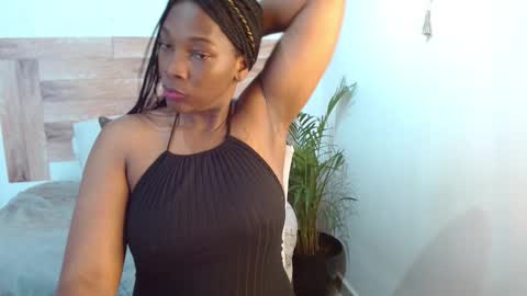 nahomy_gree online show from March 2026 06:45:02 PM